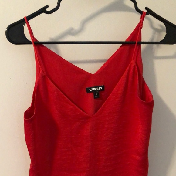 Red silky Express top - Picture 3 of 3